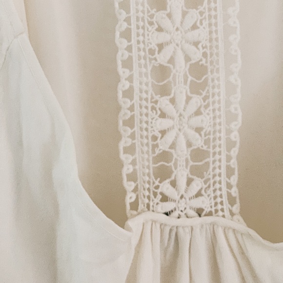 NWT Dress with Low Back - Picture 3 of 4